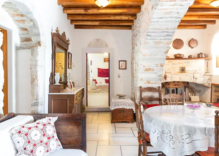 Zeus House * Naxos City