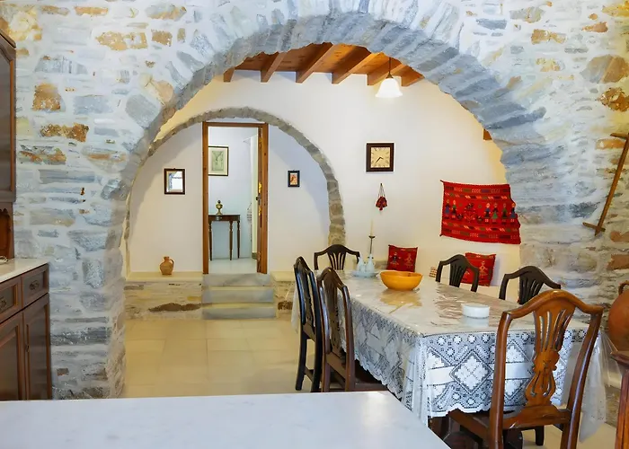 Zeus House * Naxos City