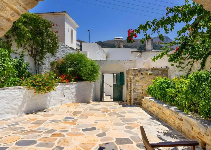 Zeus House * Naxos City