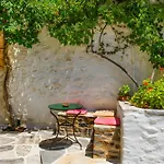 Nyaraló Zeus House Naxos City