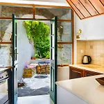 Zeus House Naxos City