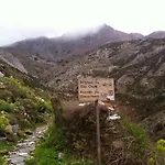 Nyaraló Zeus House
