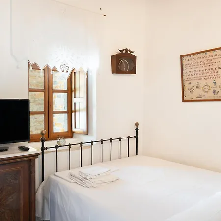 בית נופש Zeus House *