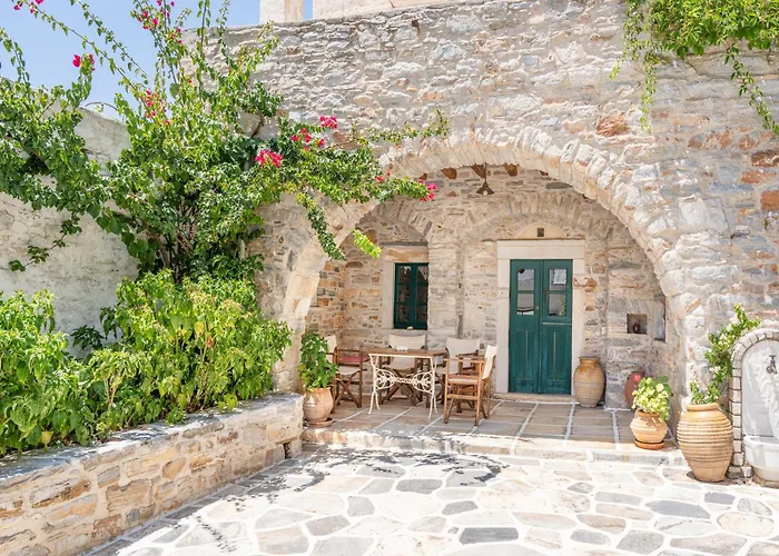 بيت للعطل Zeus House